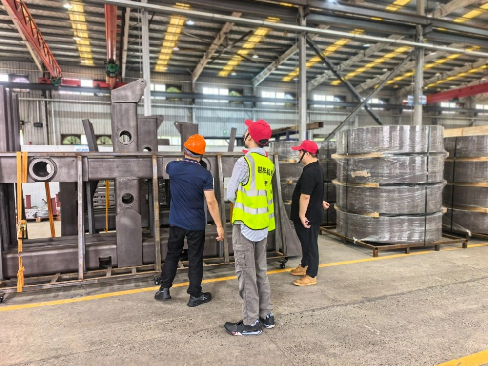 Tim Hitachi Energy Mengunjungi Mesin Hehua Tim Hitachi Energy Mengunjungi Mesin Hehua