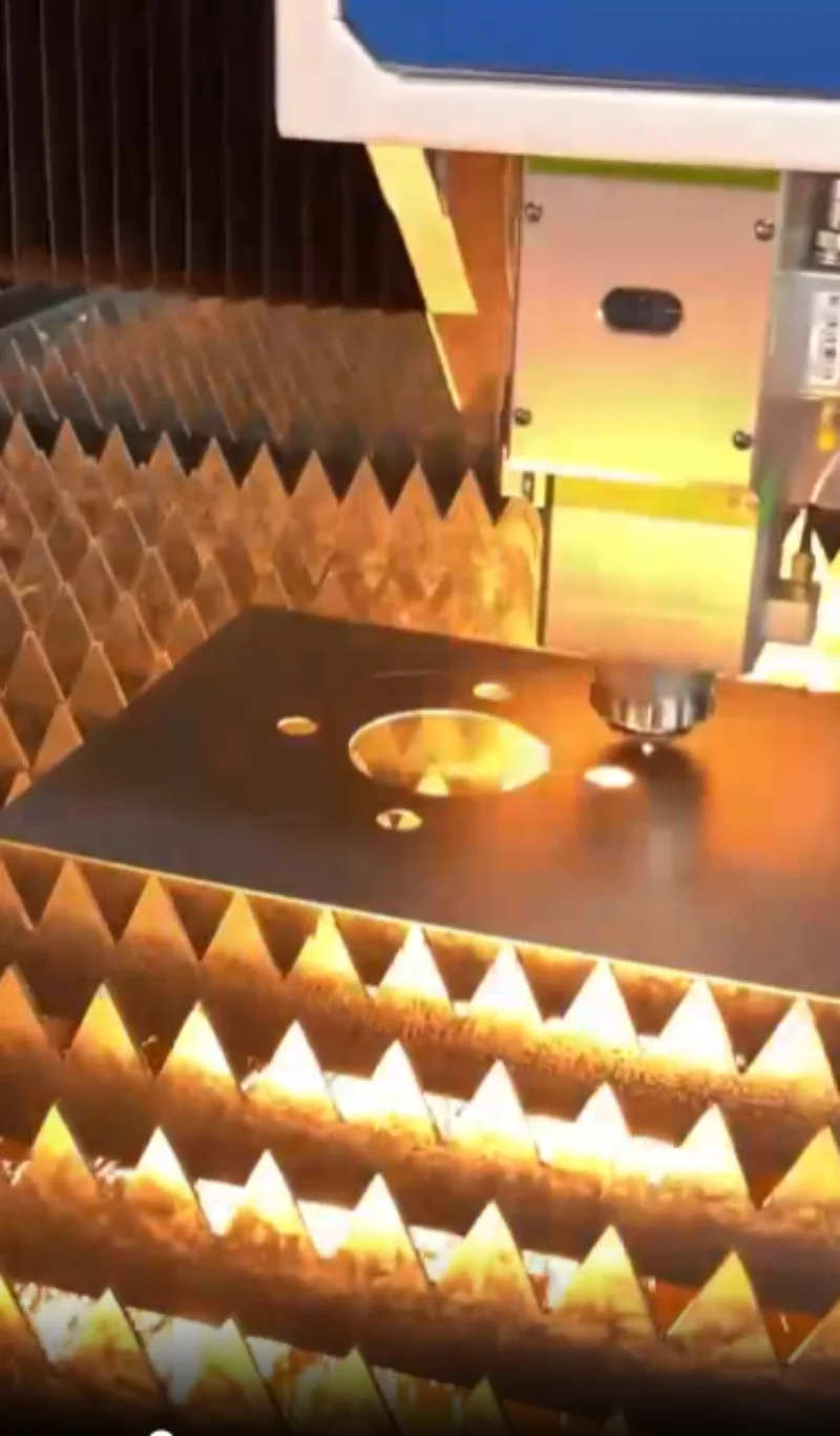 Pemotongan Laser