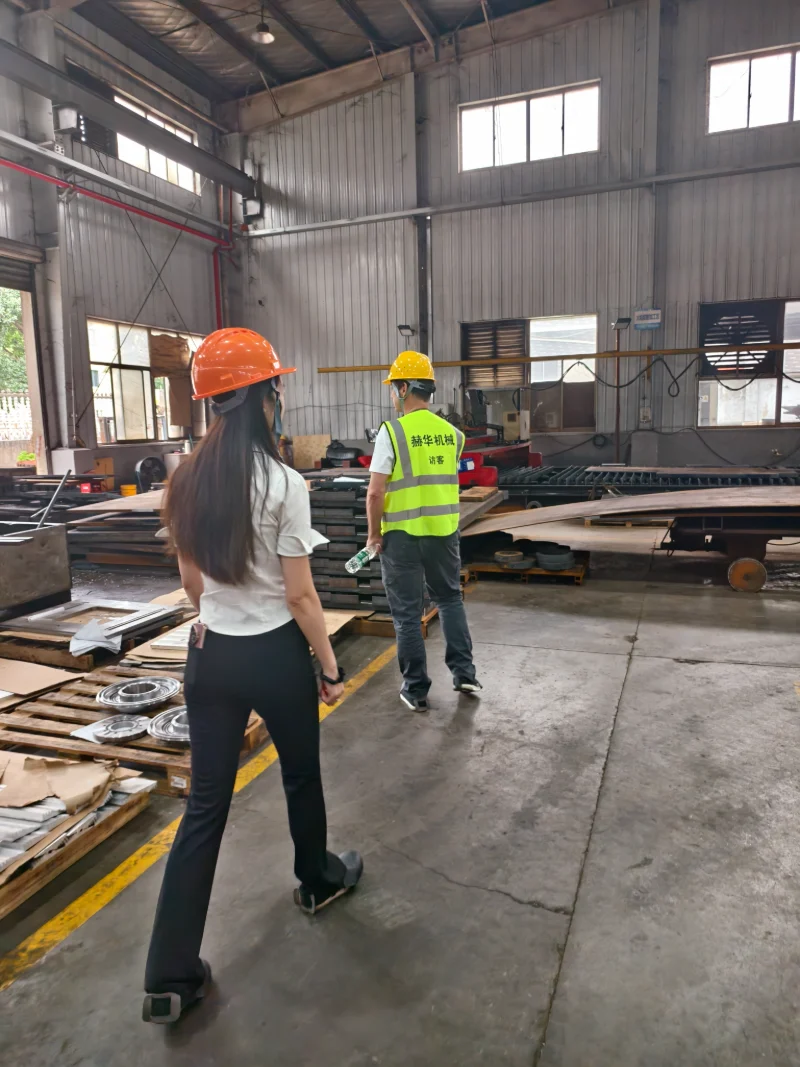 CEO TORRENT Group mengunjungi pabrik Hehua Machinery Technology di Tiongkok