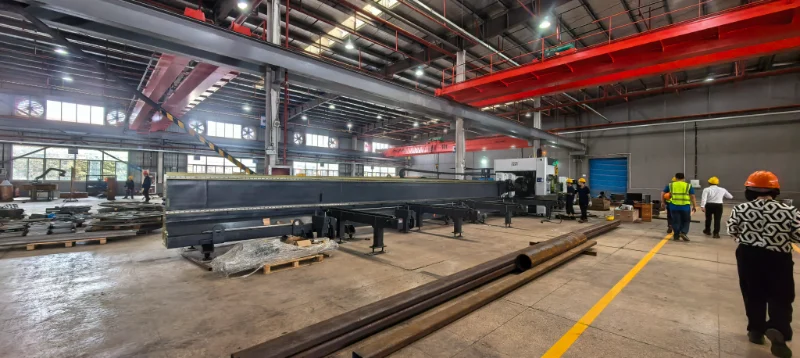 Mesin pemotong tabung laser di Hehua Machinery Technology Kunshan