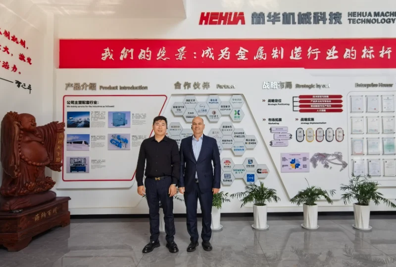 Direktur pembelian TESMEC Italia dan tim SQE mengunjungi Hehua Machinery Technology Kunshan